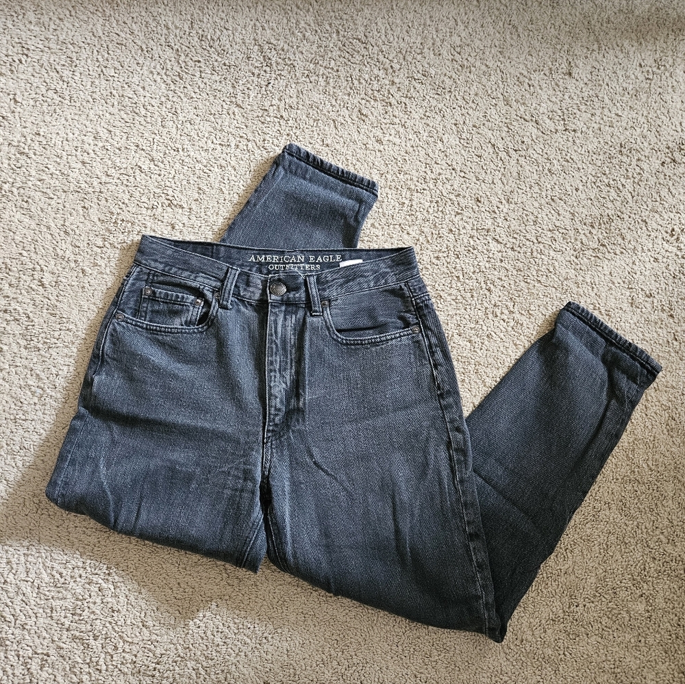 American Eagle Vintage Hi Rise Black Jeans (size 4S)